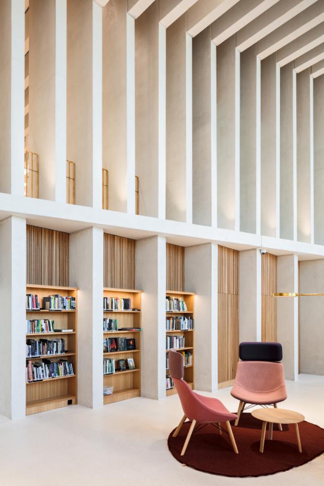 Kirkkonummen pääkirjasto Fyyri -Kirkkonummi